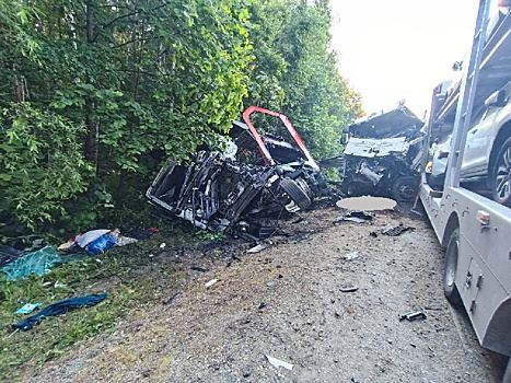 В жутком ДТП на трассе «Амур» с автовозом погибли два водителя