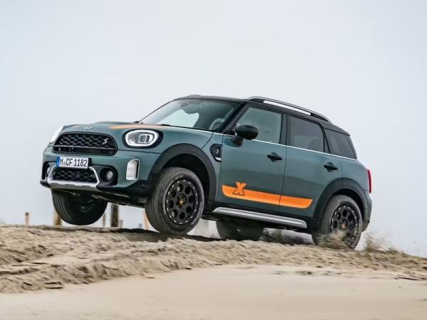 В Mini разрабатывают внедорожную версию кроссовера Countryman