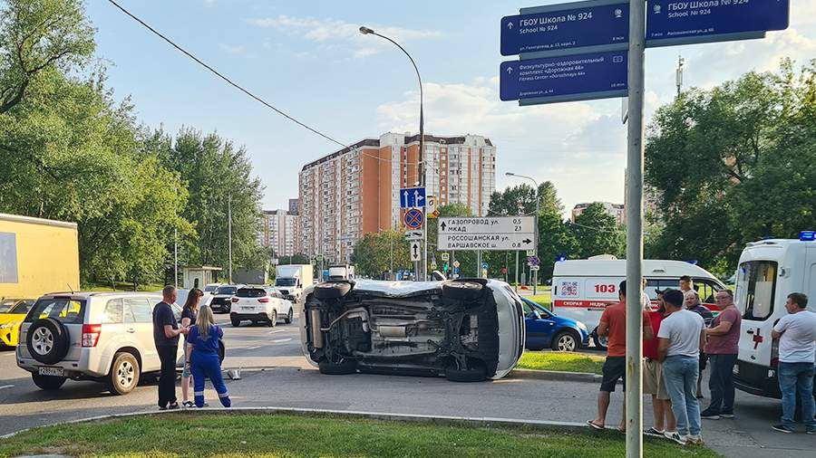 За прошедшие сутки в России произошло 304 ДТП