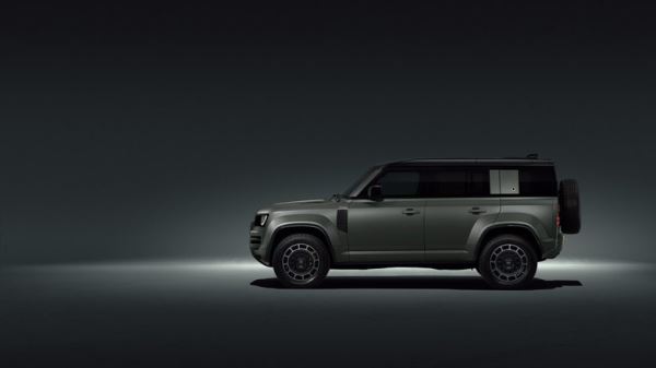 Land Rover выложил много фото флагманского Defender Octa